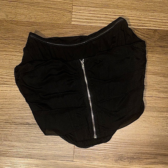 black corset top - Picture 2 of 2